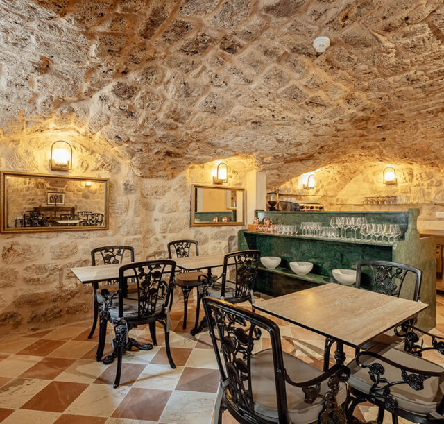 Restoran Hotel Kerber-Graz 1860 Kotor
