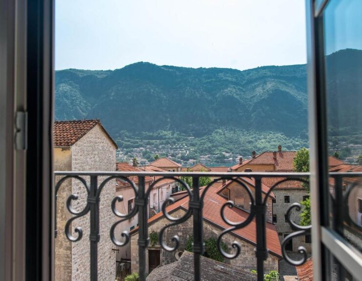 Pogled iz hotelske sobe Kerber Graz 1860, Stari grad oko nas