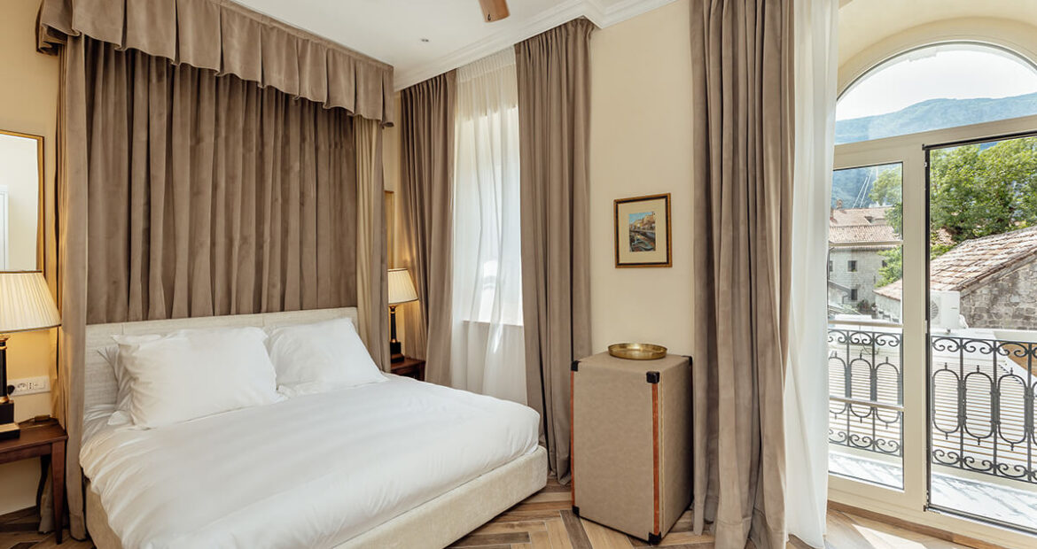 Soba Arsenal Kotor hotel Kerber Graz 1860