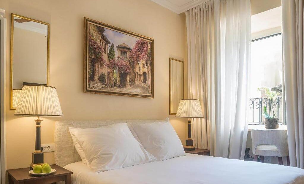 Soba Mareto kotor hotel kerber graz 1860